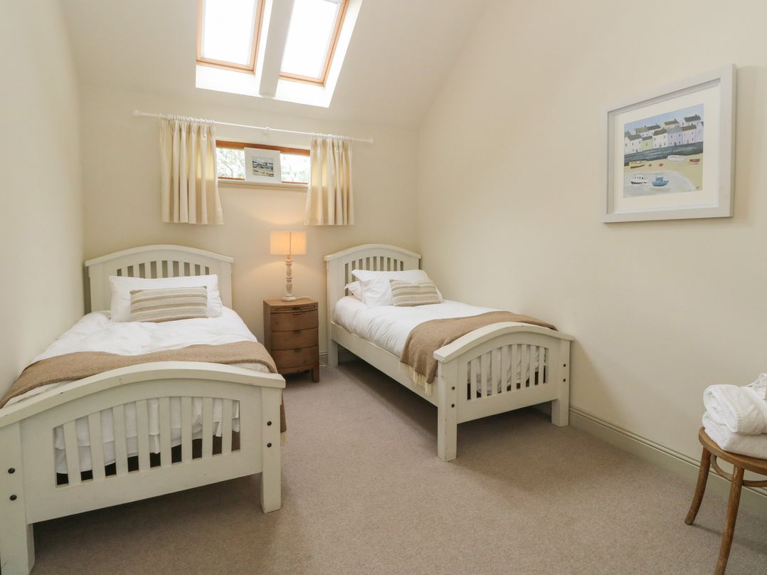 Riverbank Cottage