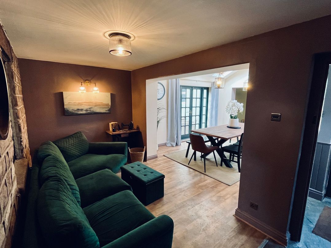 Horseshoe Cottage