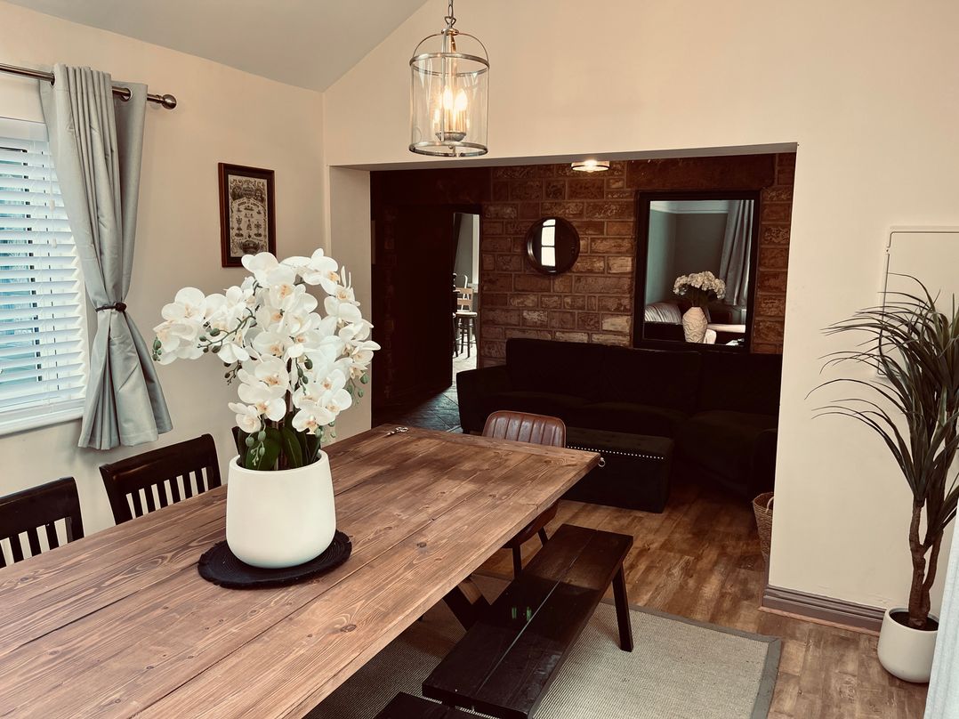 Horseshoe Cottage
