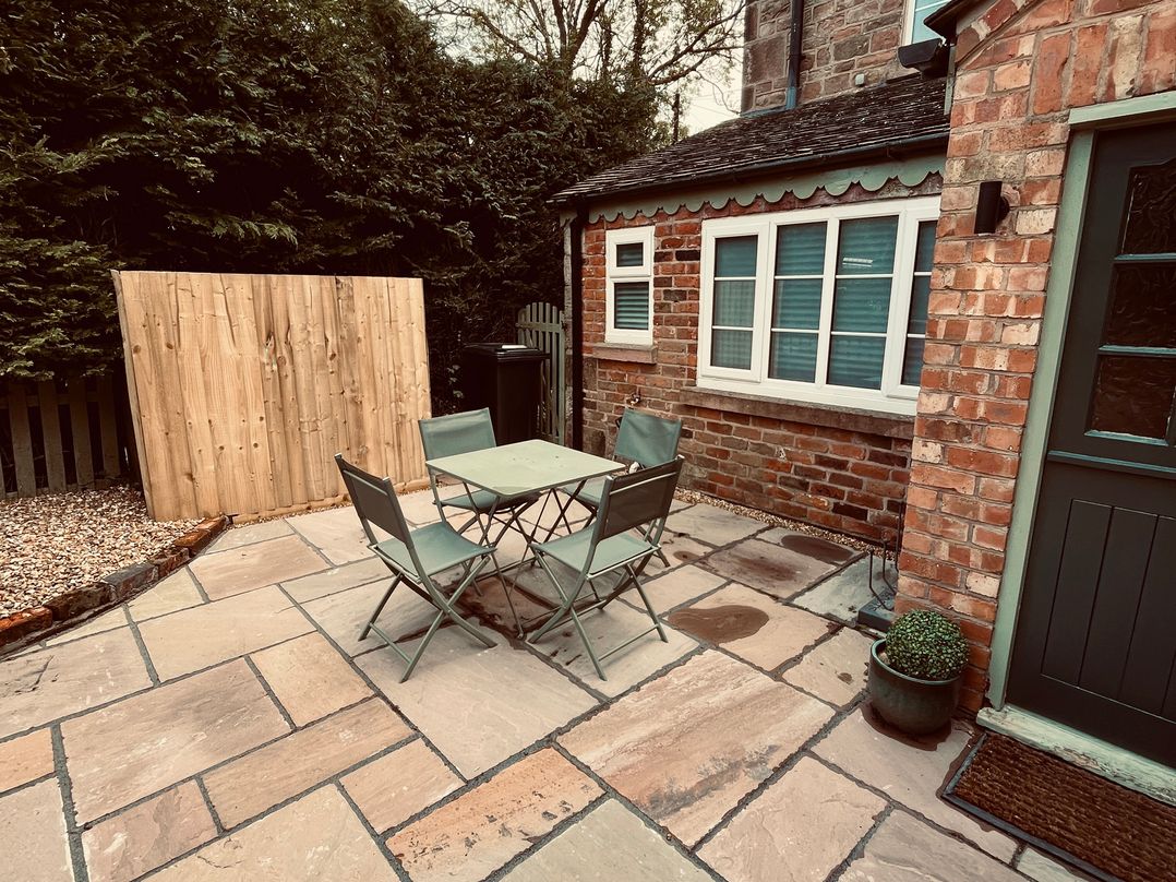 Horseshoe Cottage