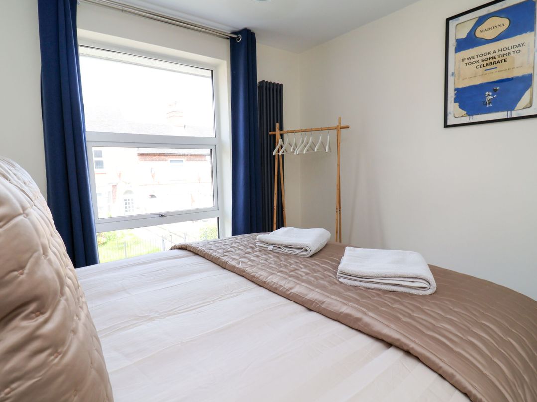 2 Rookery Close