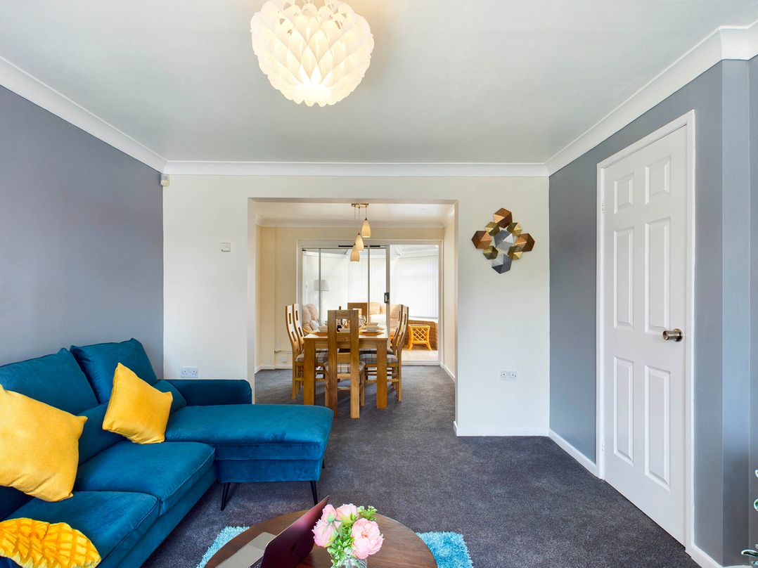 Tranquil Telford Retreat - 3 Bedroom House