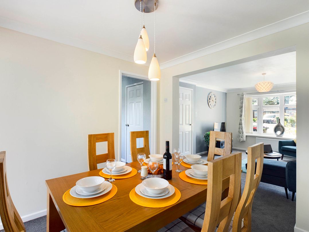 Tranquil Telford Retreat - 3 Bedroom House