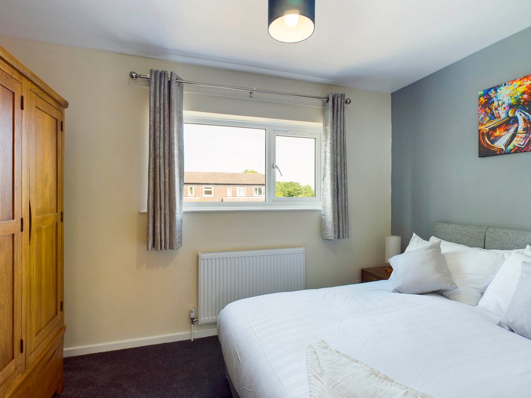 Tranquil Telford Retreat - 3 Bedroom House