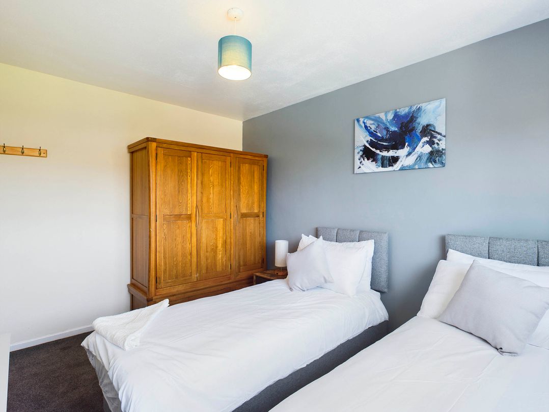 Tranquil Telford Retreat - 3 Bedroom House