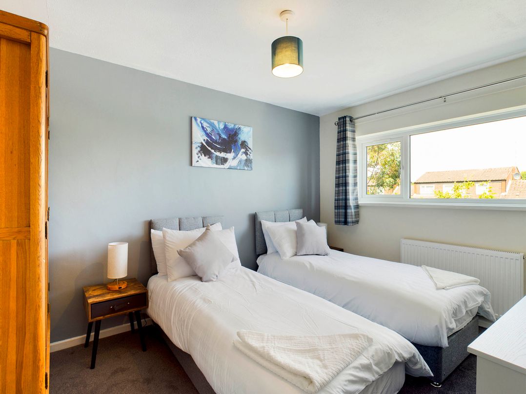 Tranquil Telford Retreat - 3 Bedroom House