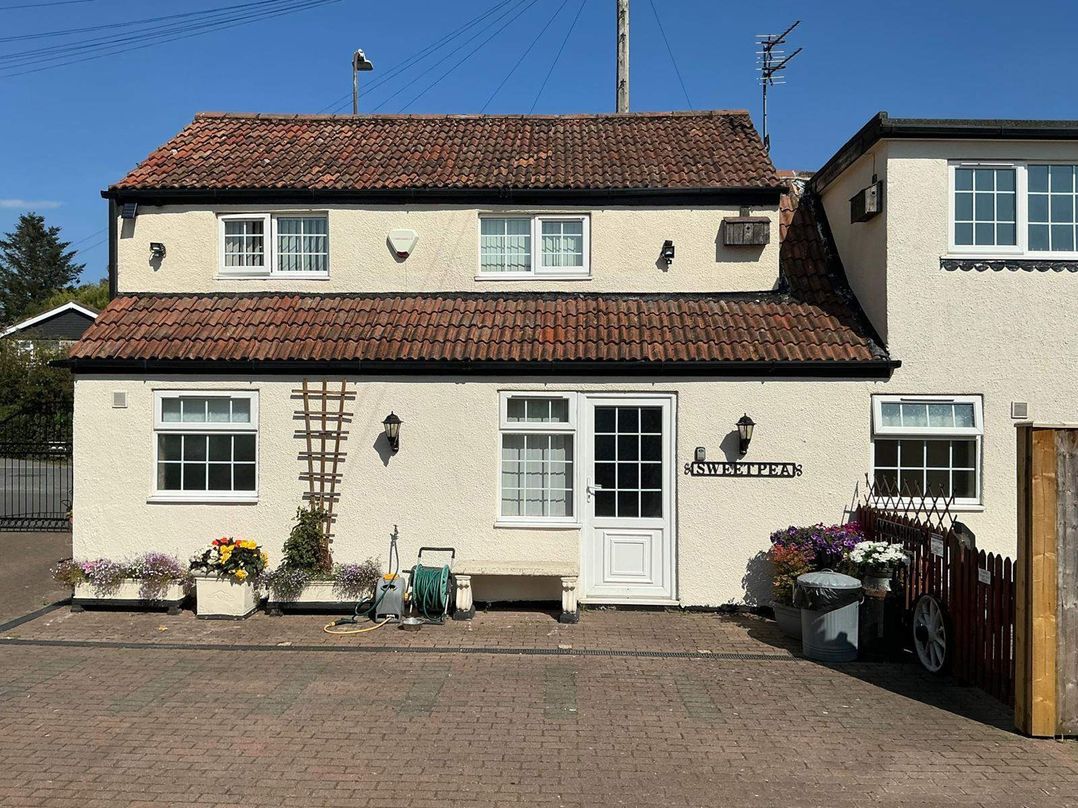 Sweetpea Cottage Sleeps 5 Parking Pets Ok