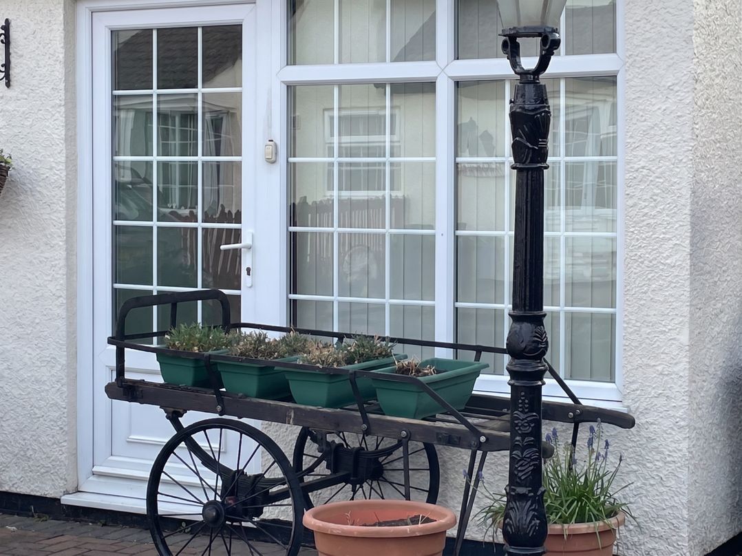 Sweetpea Cottage Sleeps 5 Parking Pets Ok
