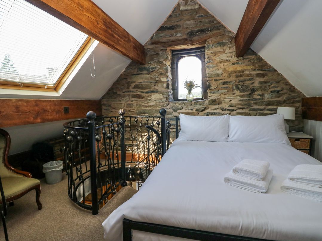 Hillside Cottage