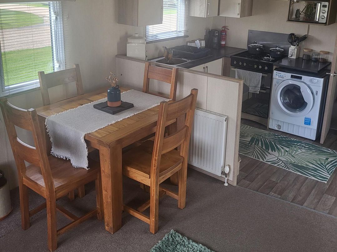 164 Broadland Sands Holiday Park