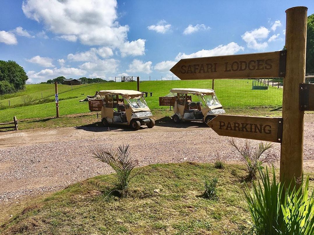 Luxury Safari Lodge Sleeps 4/6 Deer Park Dogs Ok