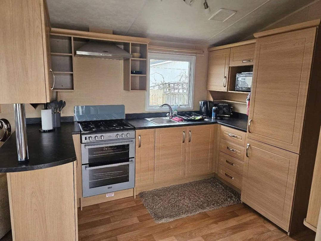 2 Bed Caravan  Sleeps 6 Pets Beach Access