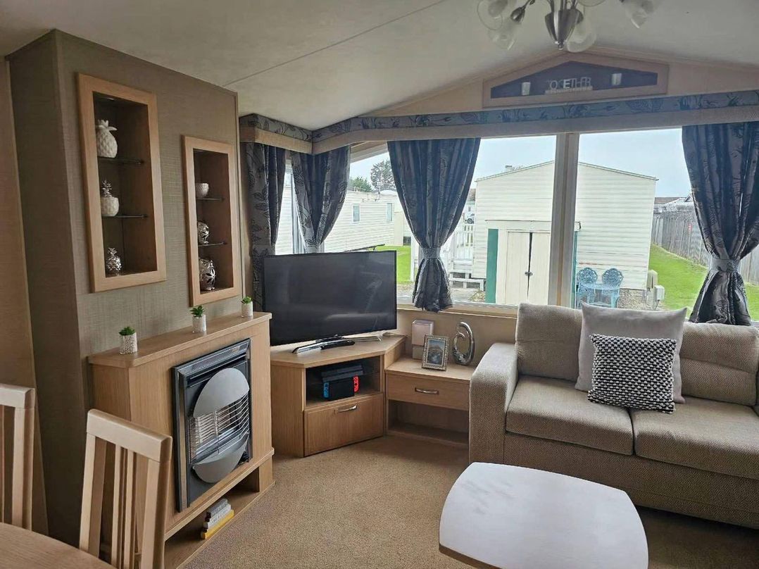 2 Bed Caravan  Sleeps 6 Pets Beach Access