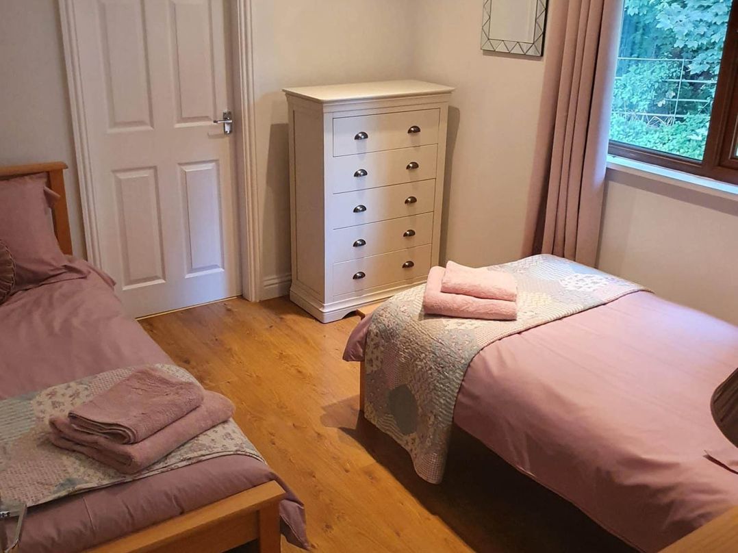 Stunning 2 Bedroom Pet Friendly Lodge