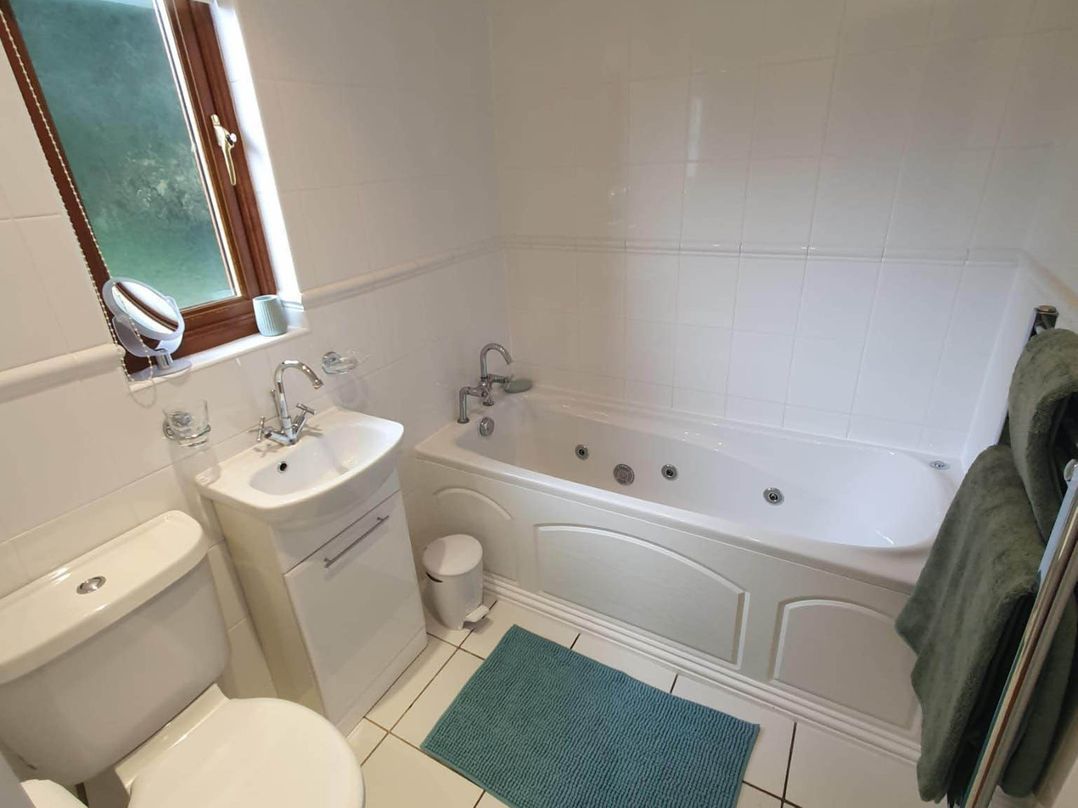 Stunning 2 Bedroom Pet Friendly Lodge