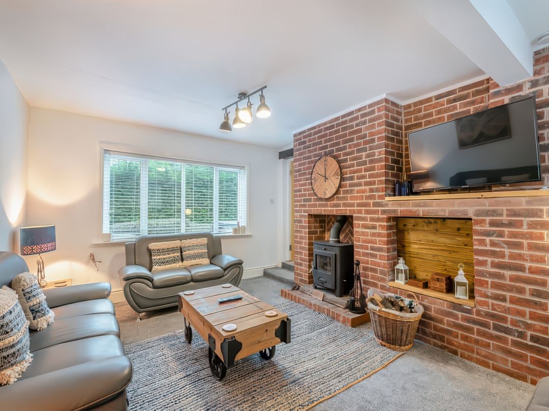 Cozy Countryside Cottage Retreat in Elkesley