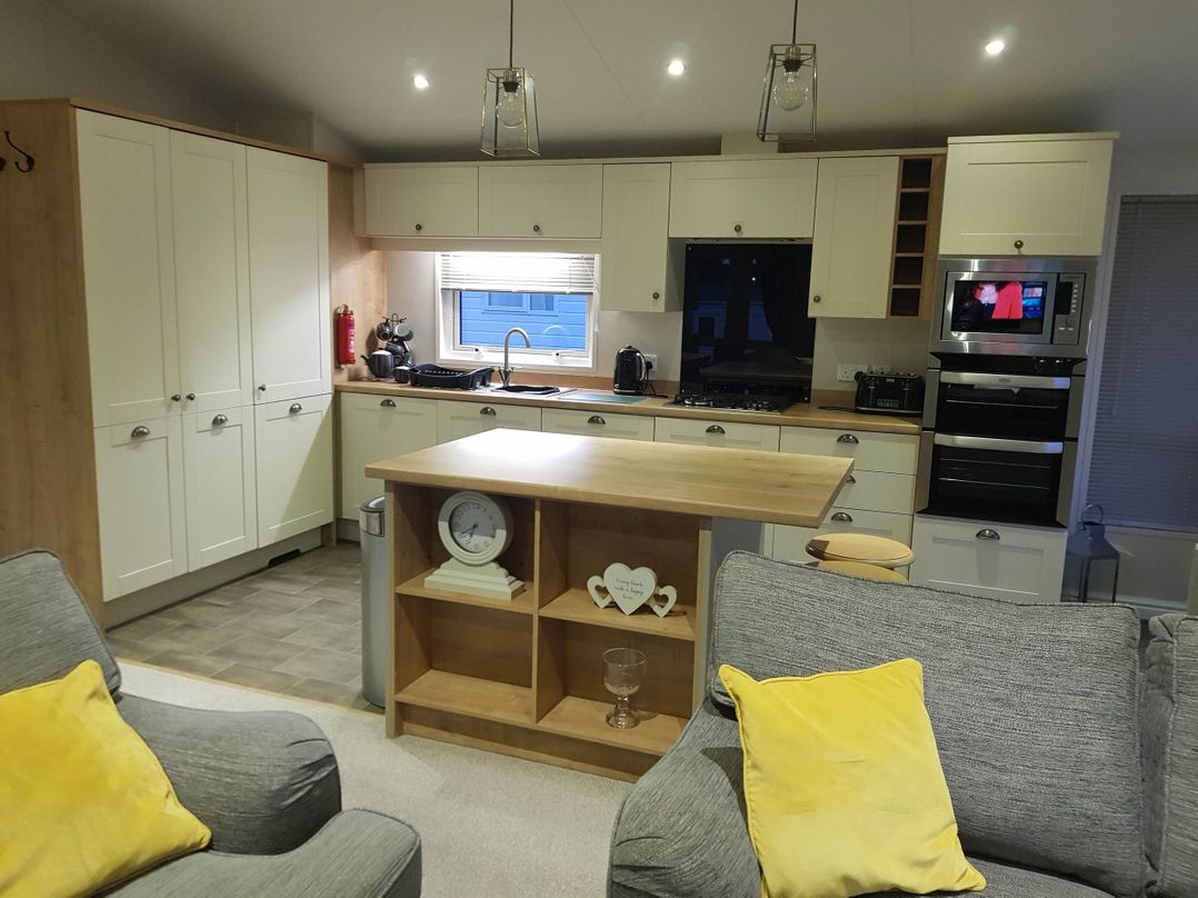 Cayton Bay Lodge Parkdean Resorts