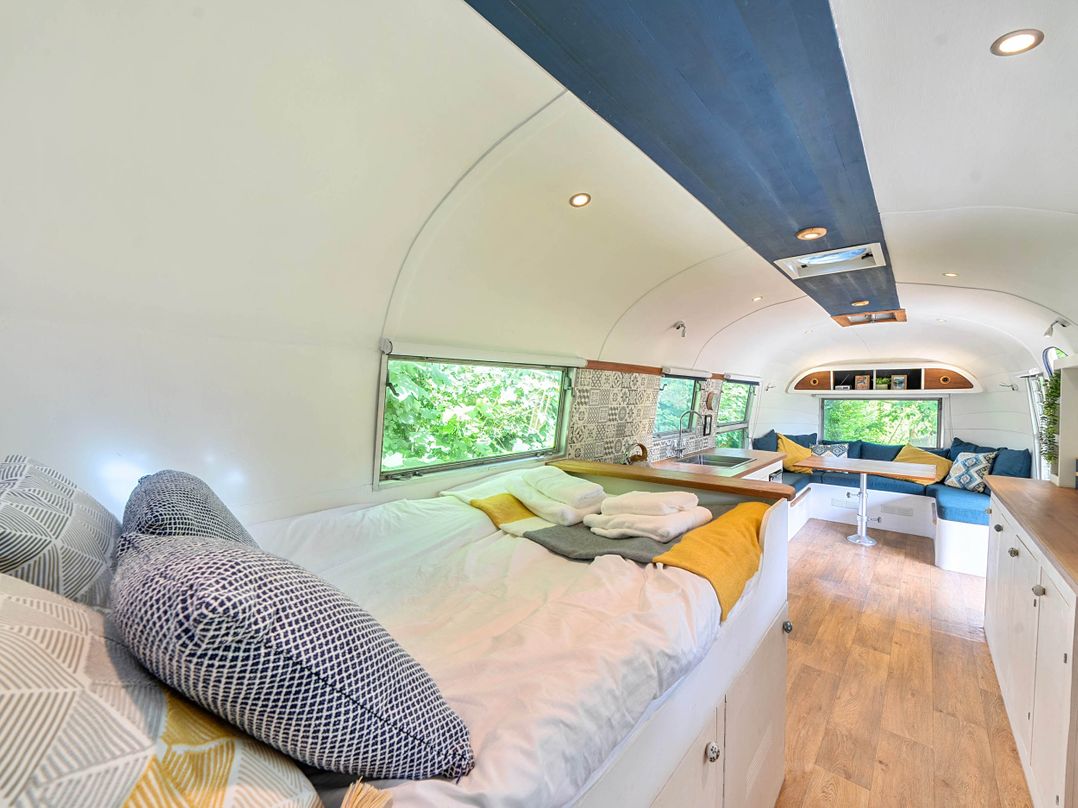Sleeps 2 - Private Hot Tub - Fire Pit