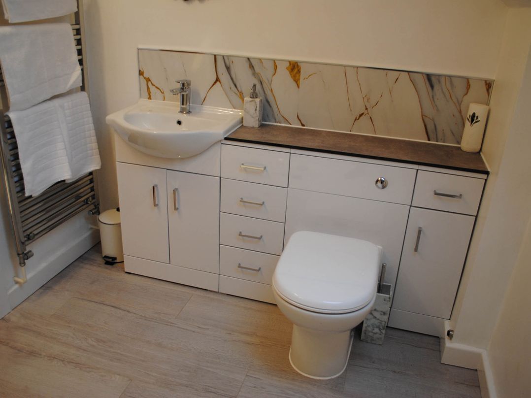 The Barn at Brambles Farm Sleeps 6 Hot Tub
