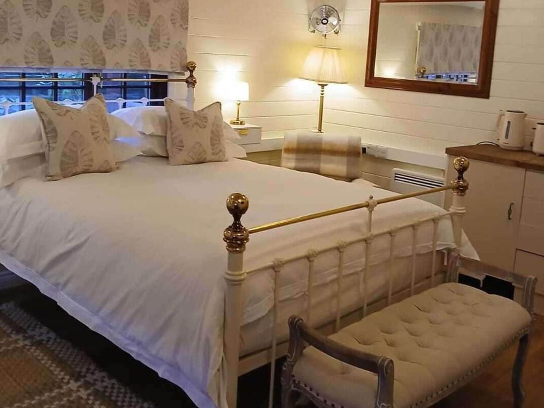 1 Bed Lodge Southampton Sleeps 2 Parking