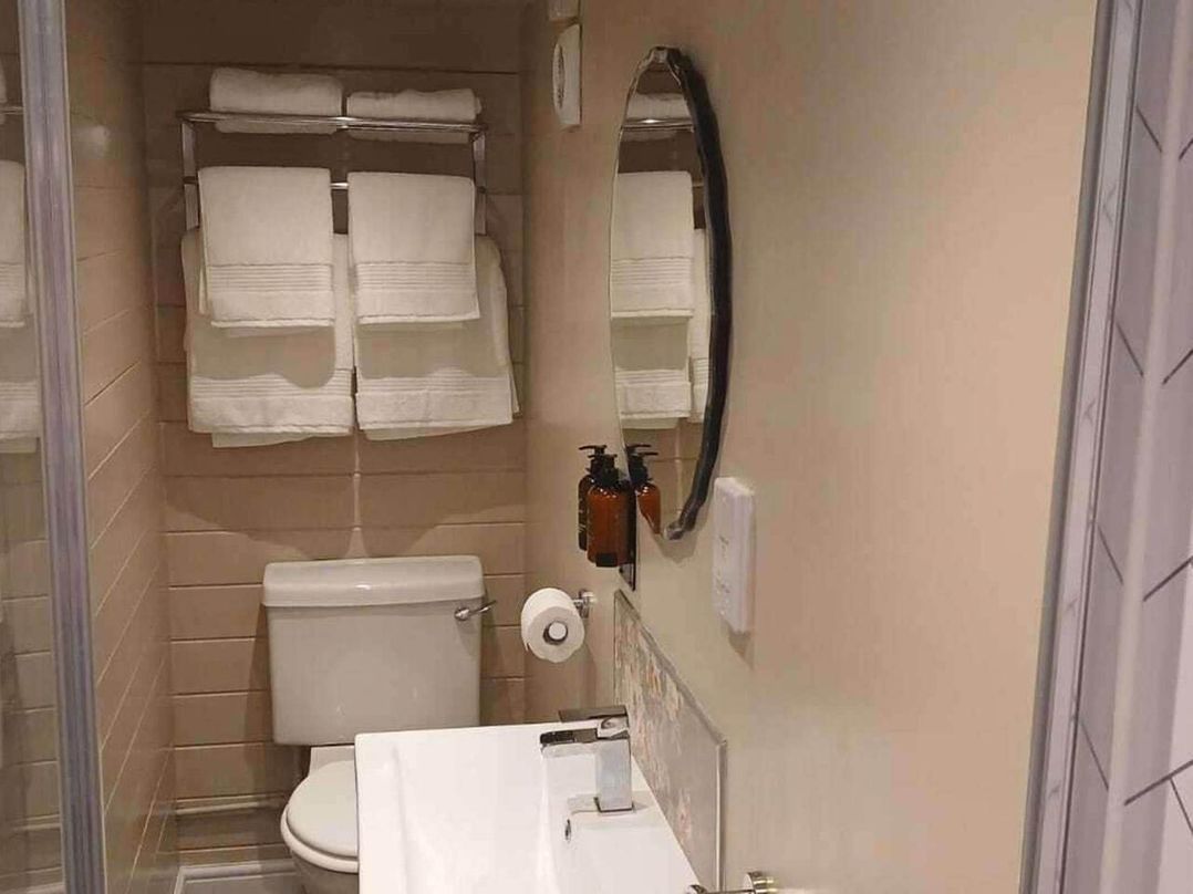 1 Bed Lodge Southampton Sleeps 2 Parking