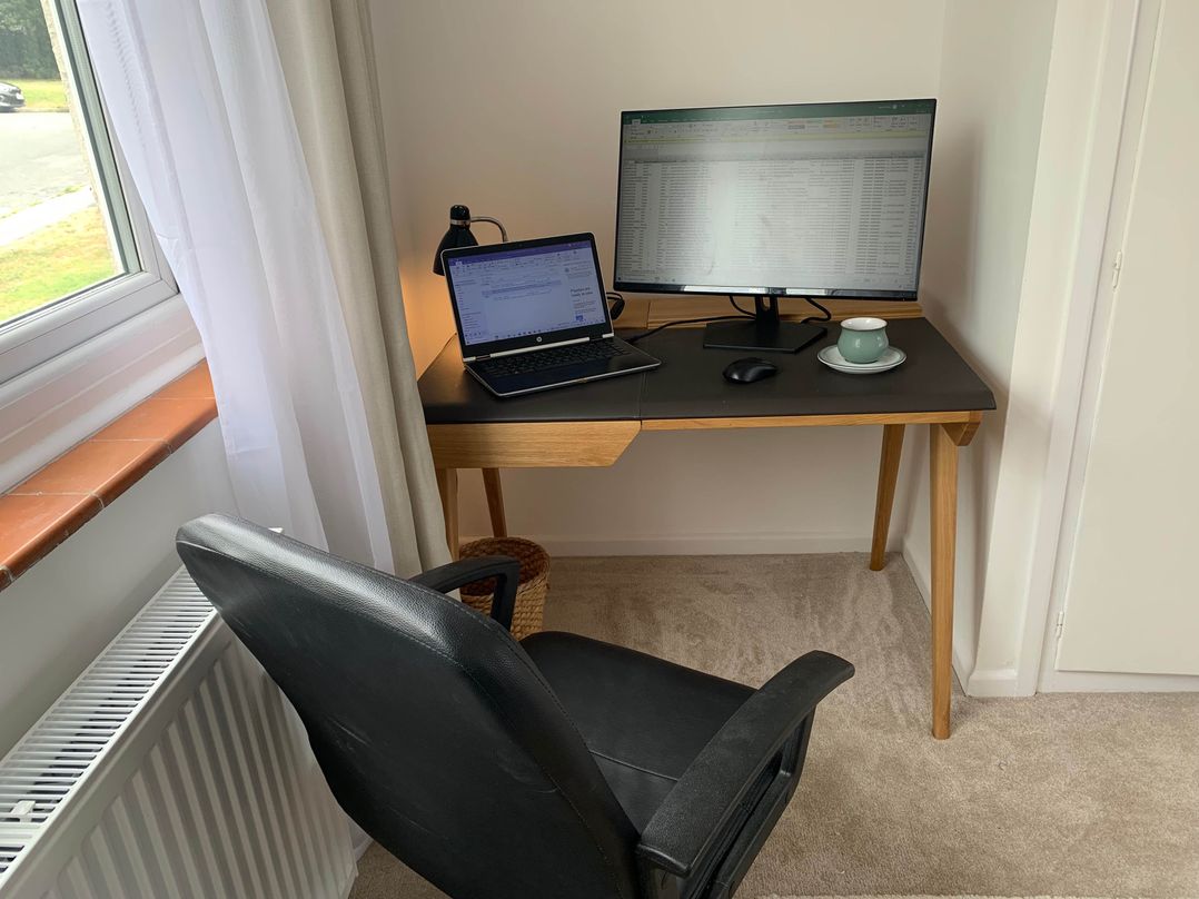 2 Bed Sleeps 4 Parking Pets 10 min walk to Beach