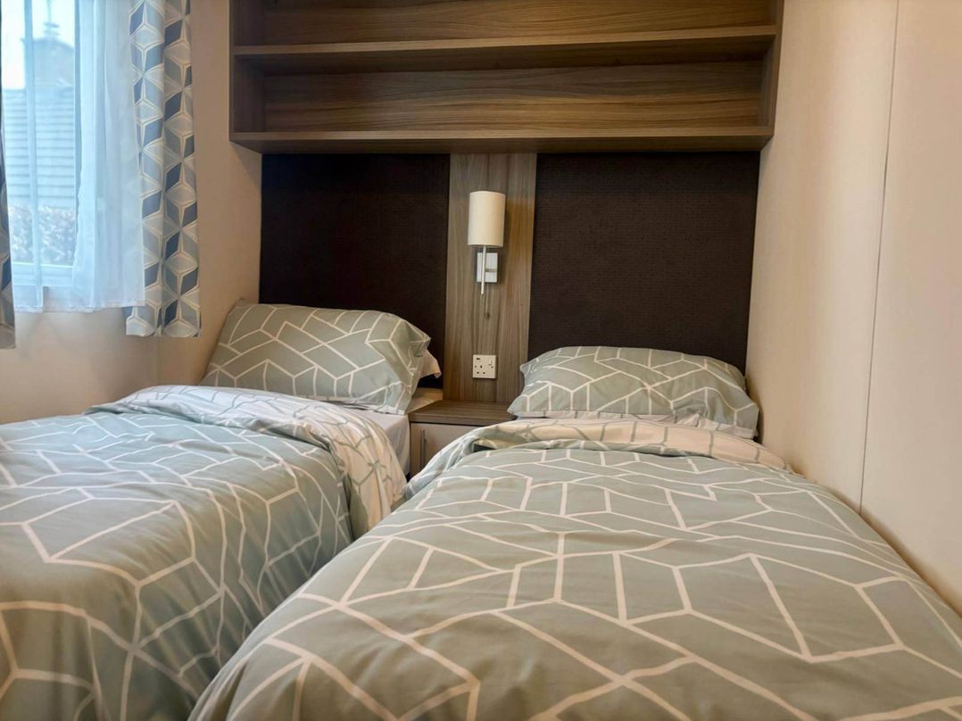 Caravan in Holcot Sleeps 6 Max 6 people Max 4 adults per booking Pet Friendly