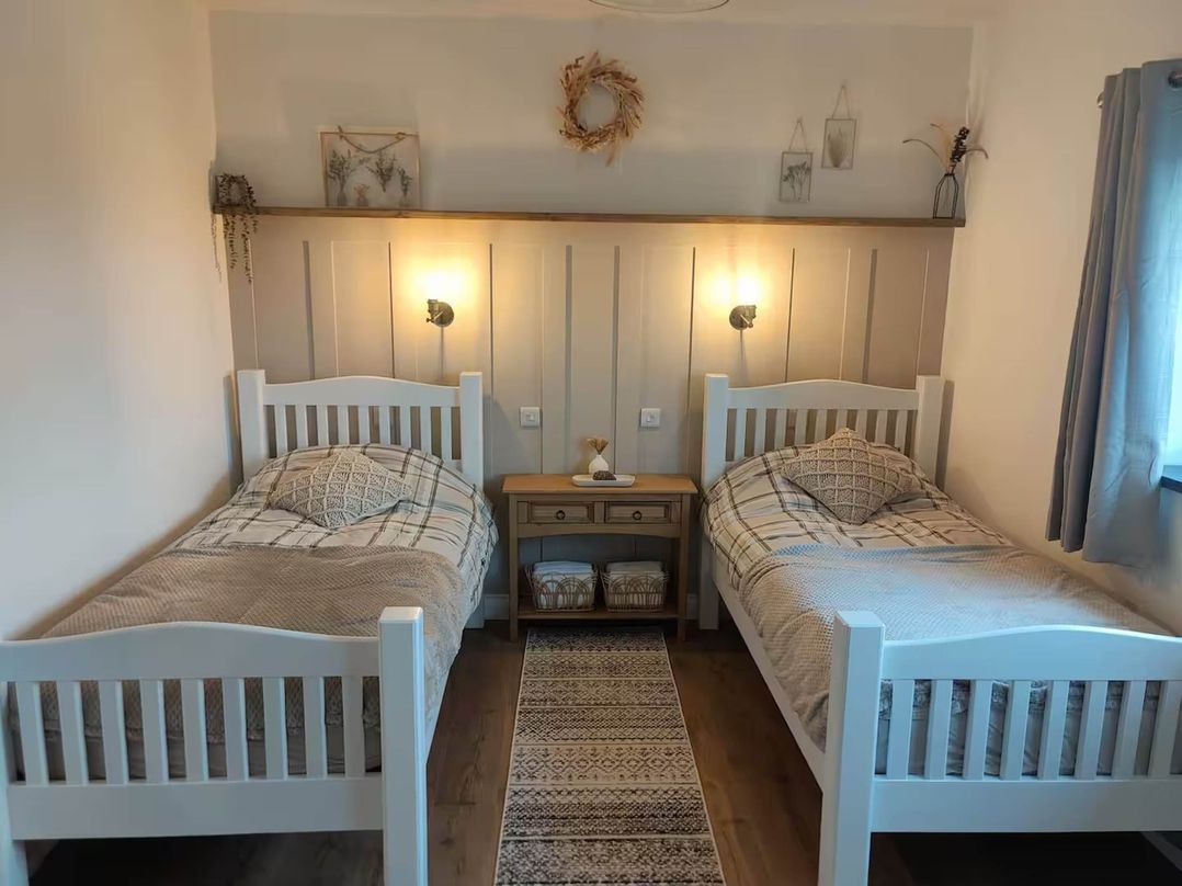 Aberporth 2 Bed Cottage Sleeps 4 Pet Friendly