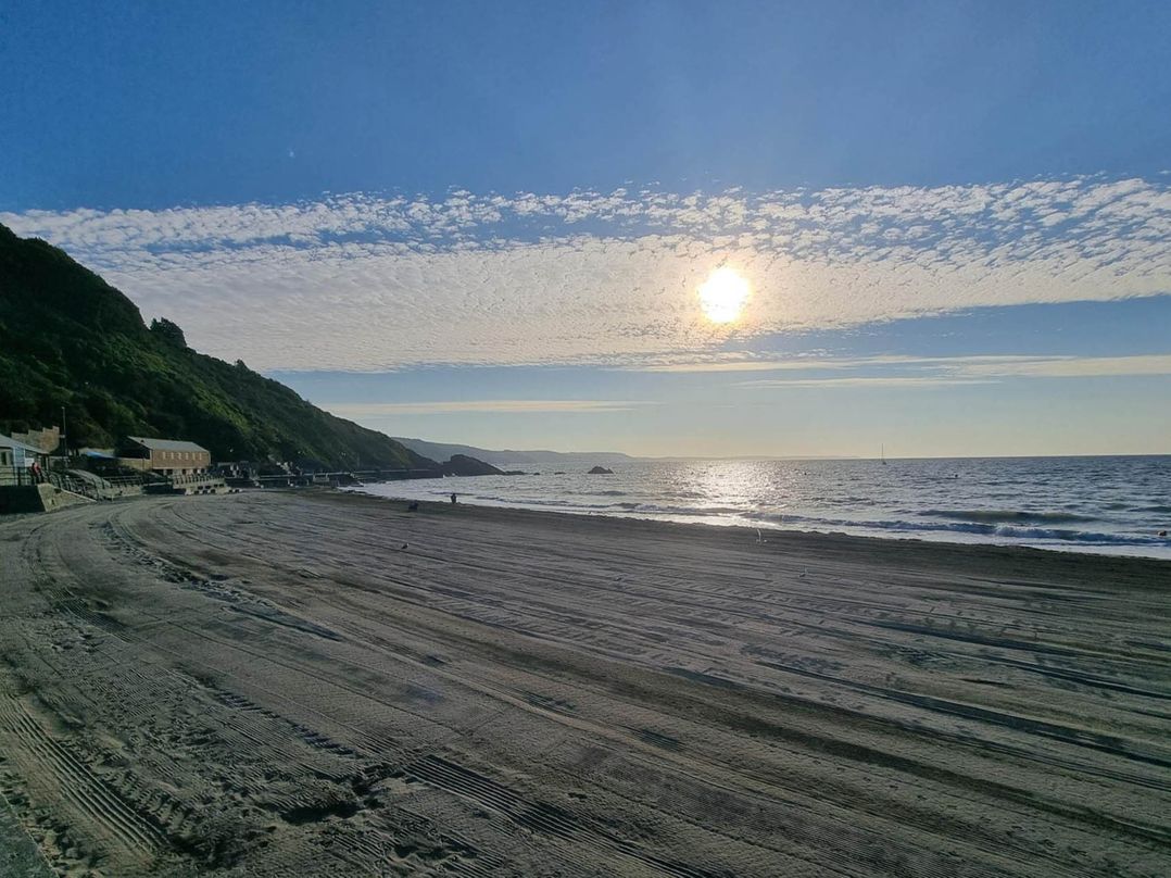 Looe Cottage Seaside views log fire sleeps 4