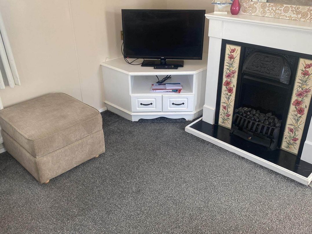 Caravan Sleeps 5 Pets Ok Parking Linen Incl