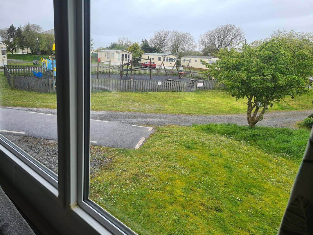2 Bed Lodge Sleeps 6 Parking Pets Wifi