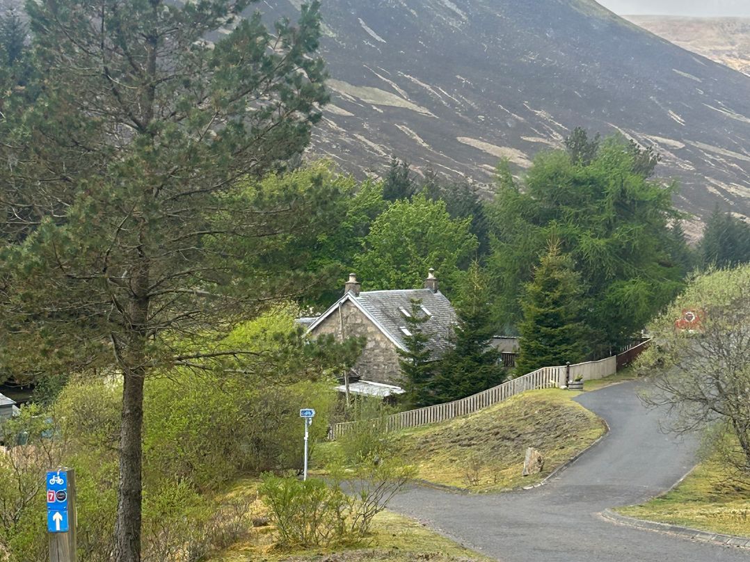 1 Station Cottages