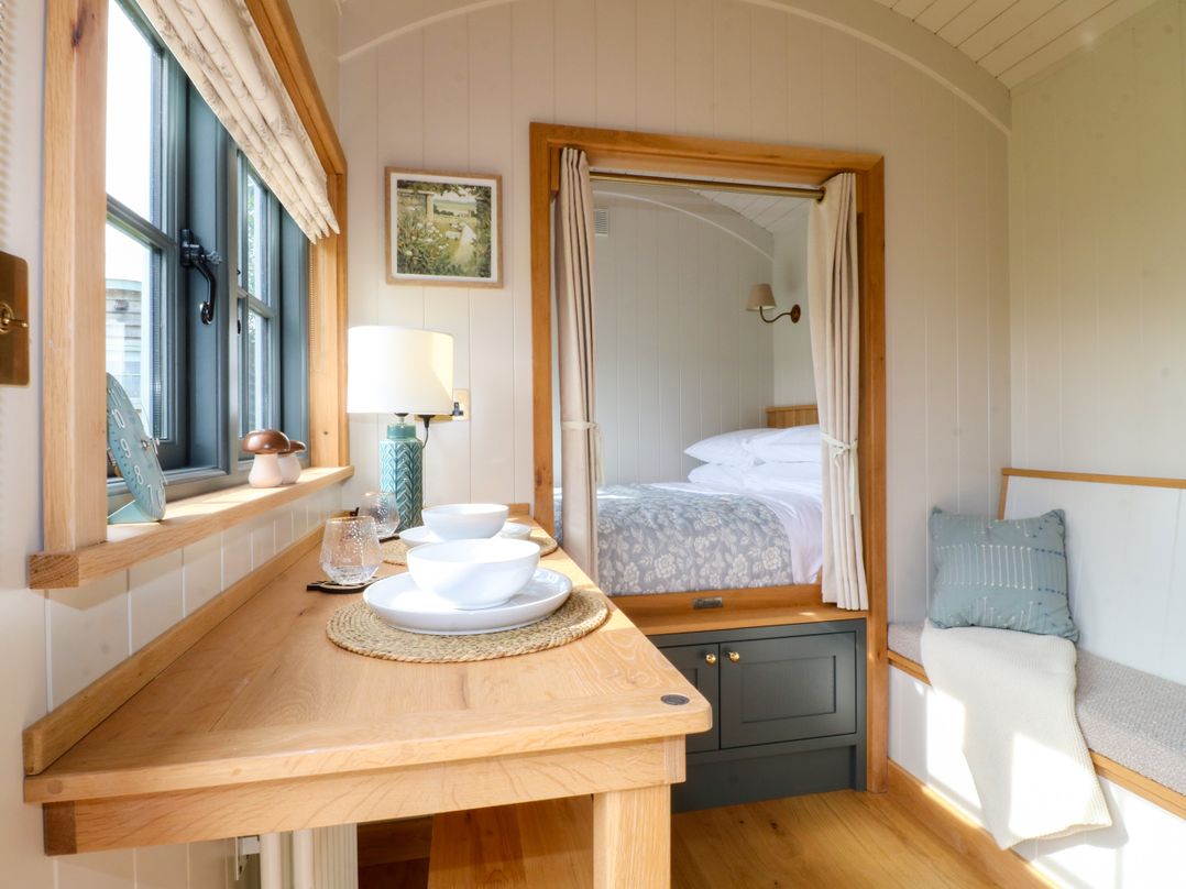 Fern Shepherds Hut
