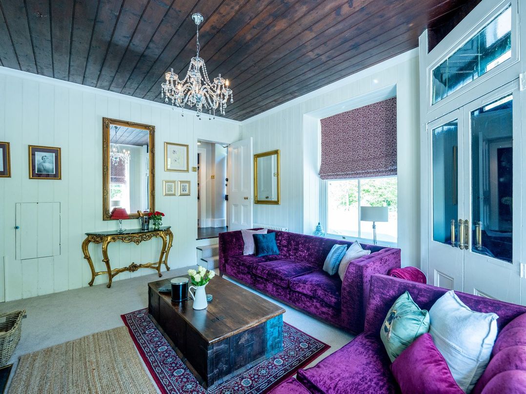 Gwynfryn House, Gorgeous Riverside Property Near The Beach