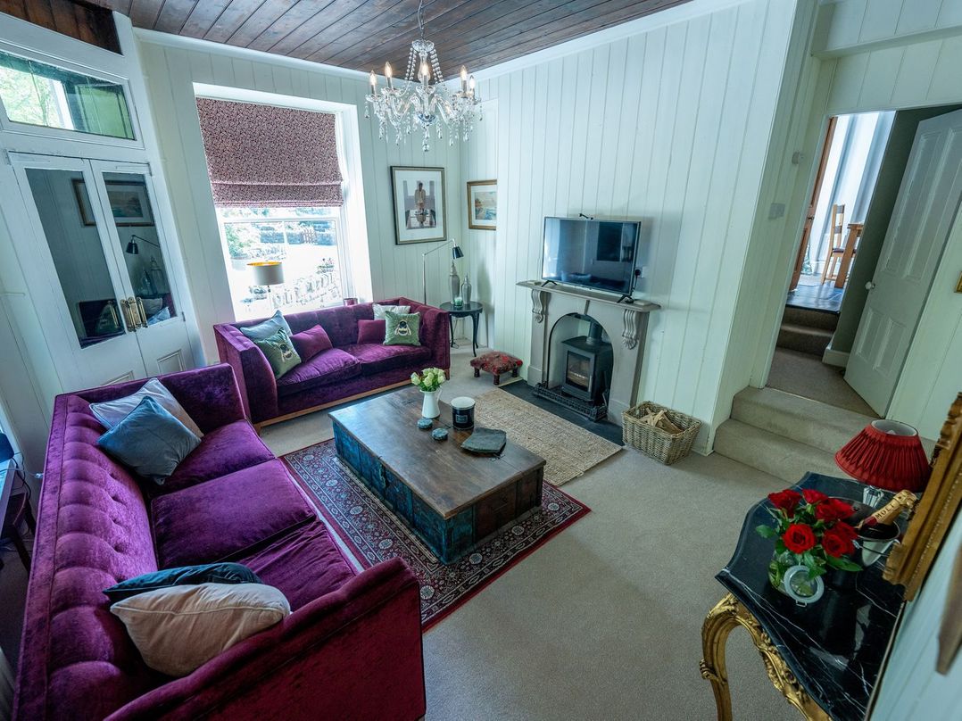 Gwynfryn House, Gorgeous Riverside Property Near The Beach