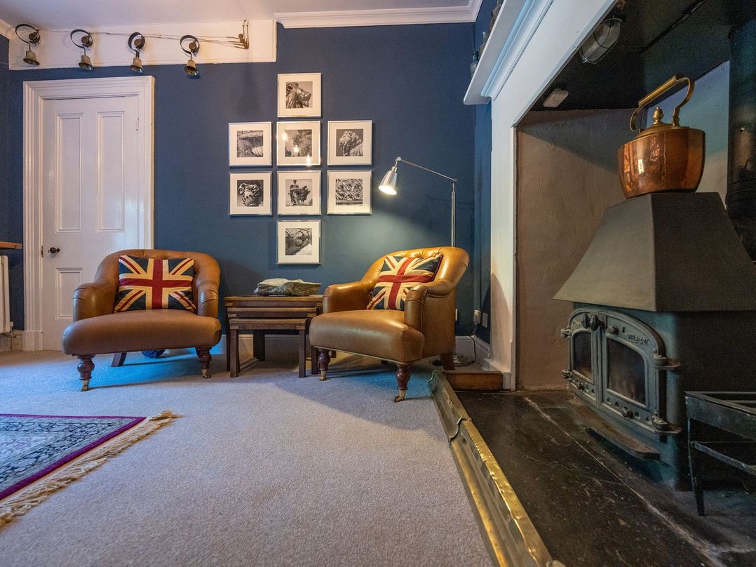 Gwynfryn House, Gorgeous Riverside Property Near The Beach