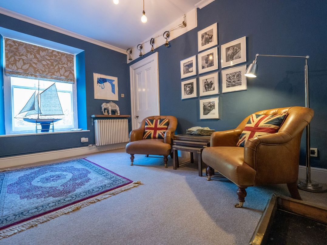 Gwynfryn House, Gorgeous Riverside Property Near The Beach