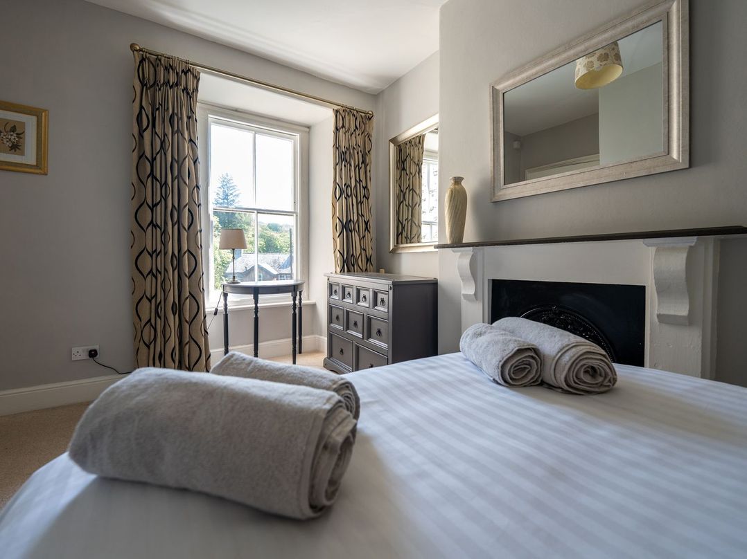 Gwynfryn House, Gorgeous Riverside Property Near The Beach