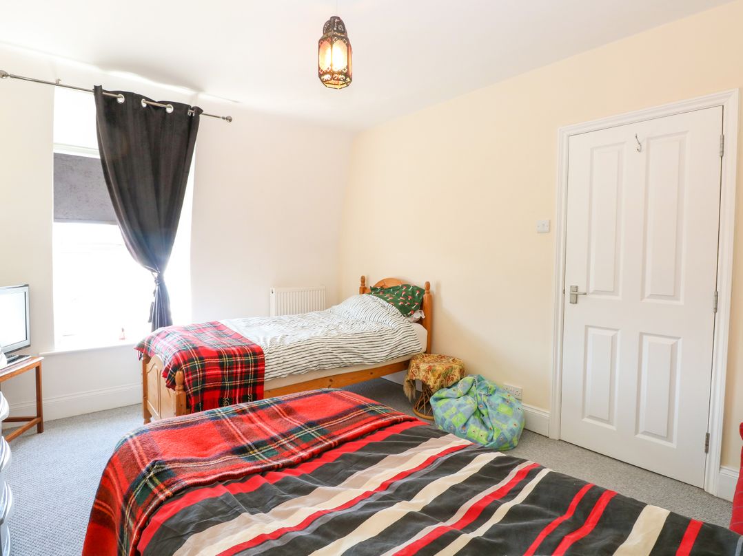 33 North Denes