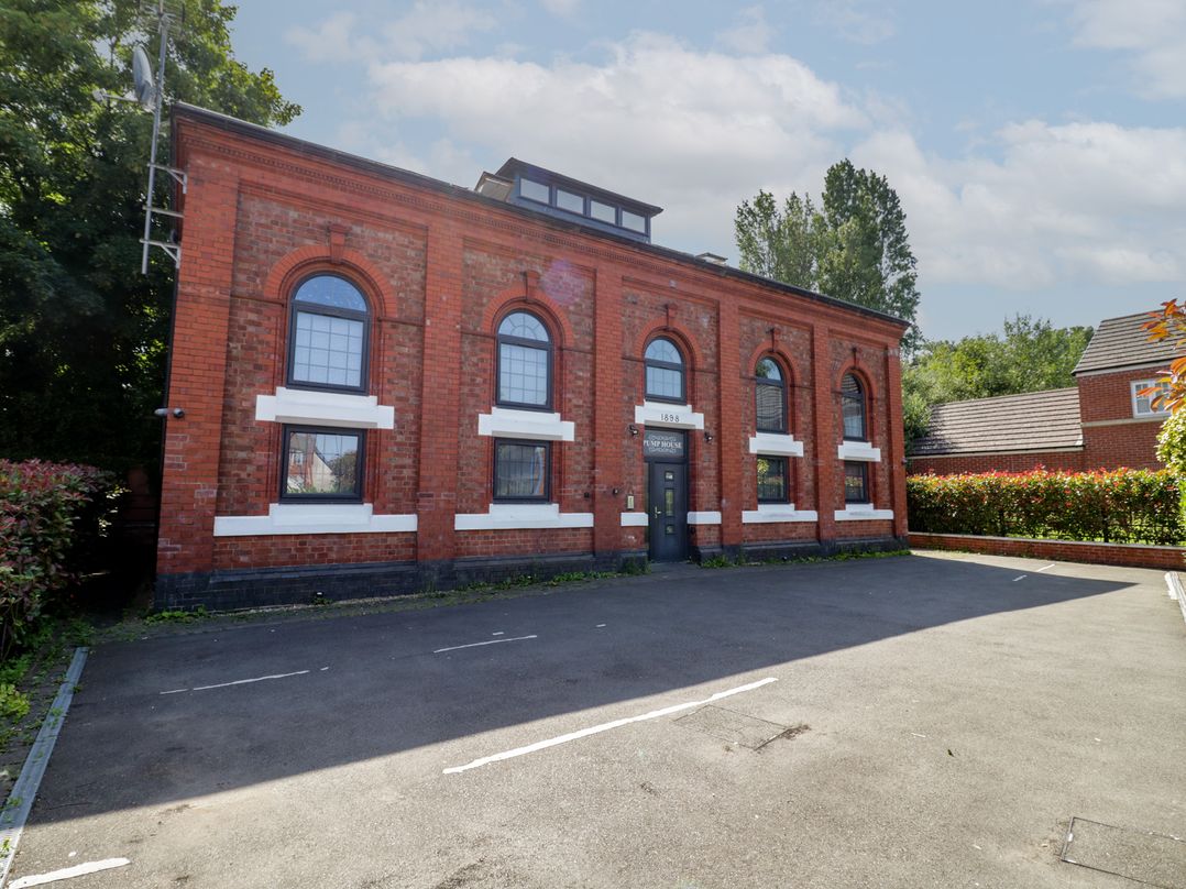 4 Pump House