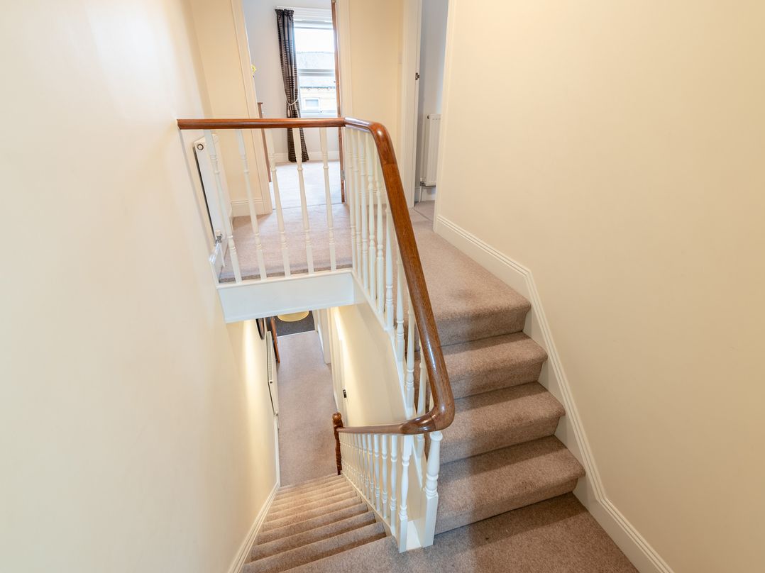 18 Mayville Avenue