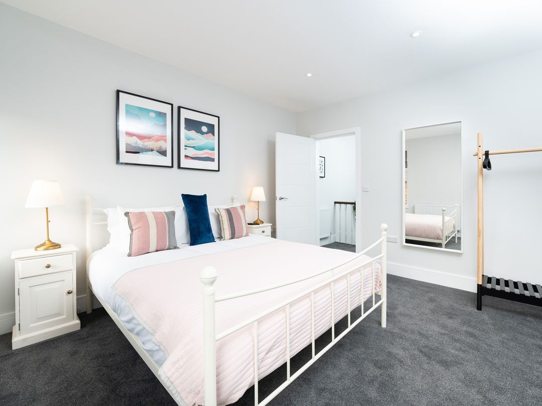 23 Trafalgar Road