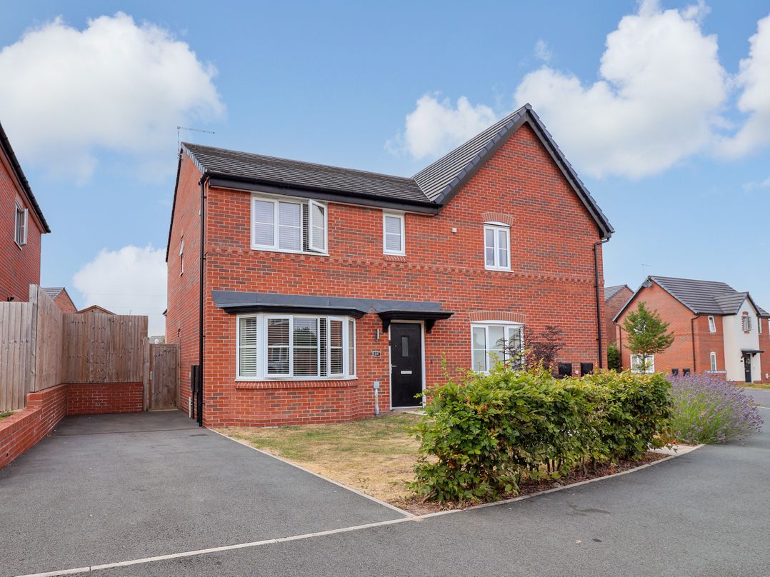 Corbetts Close