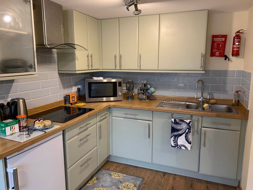 1 Bed Cottage Parking Patio close to coasts