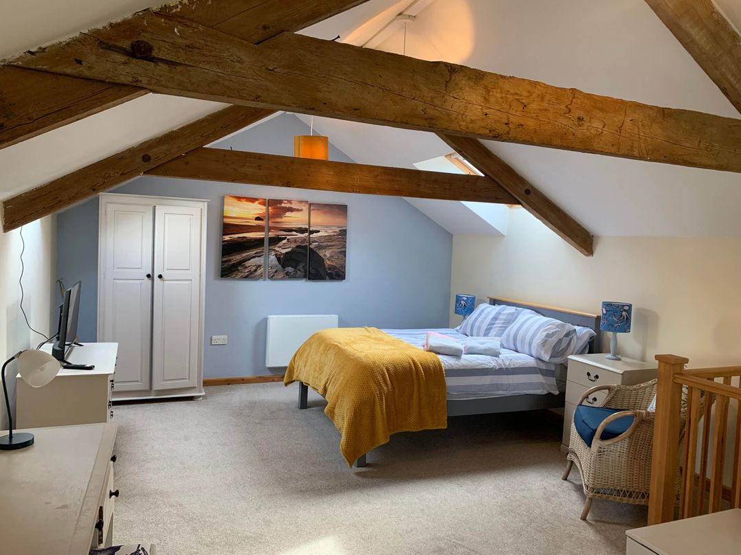 1 Bed Cottage Parking Patio close to coasts