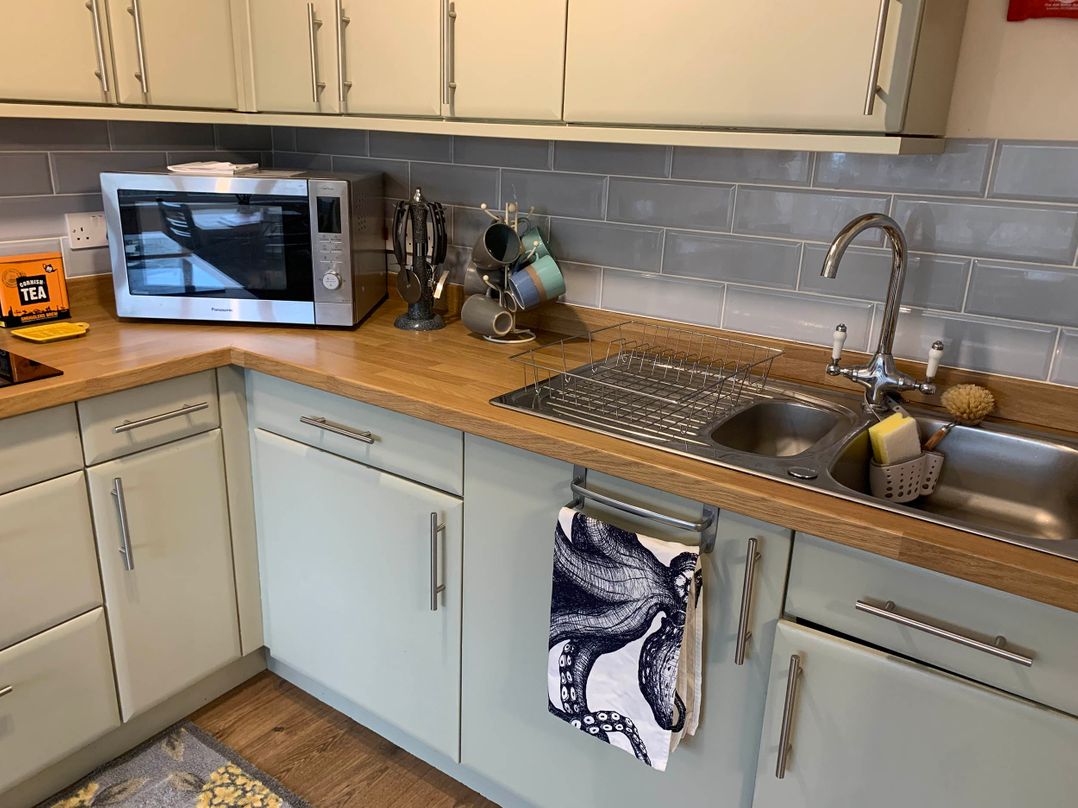 1 Bed Cottage Parking Patio close to coasts