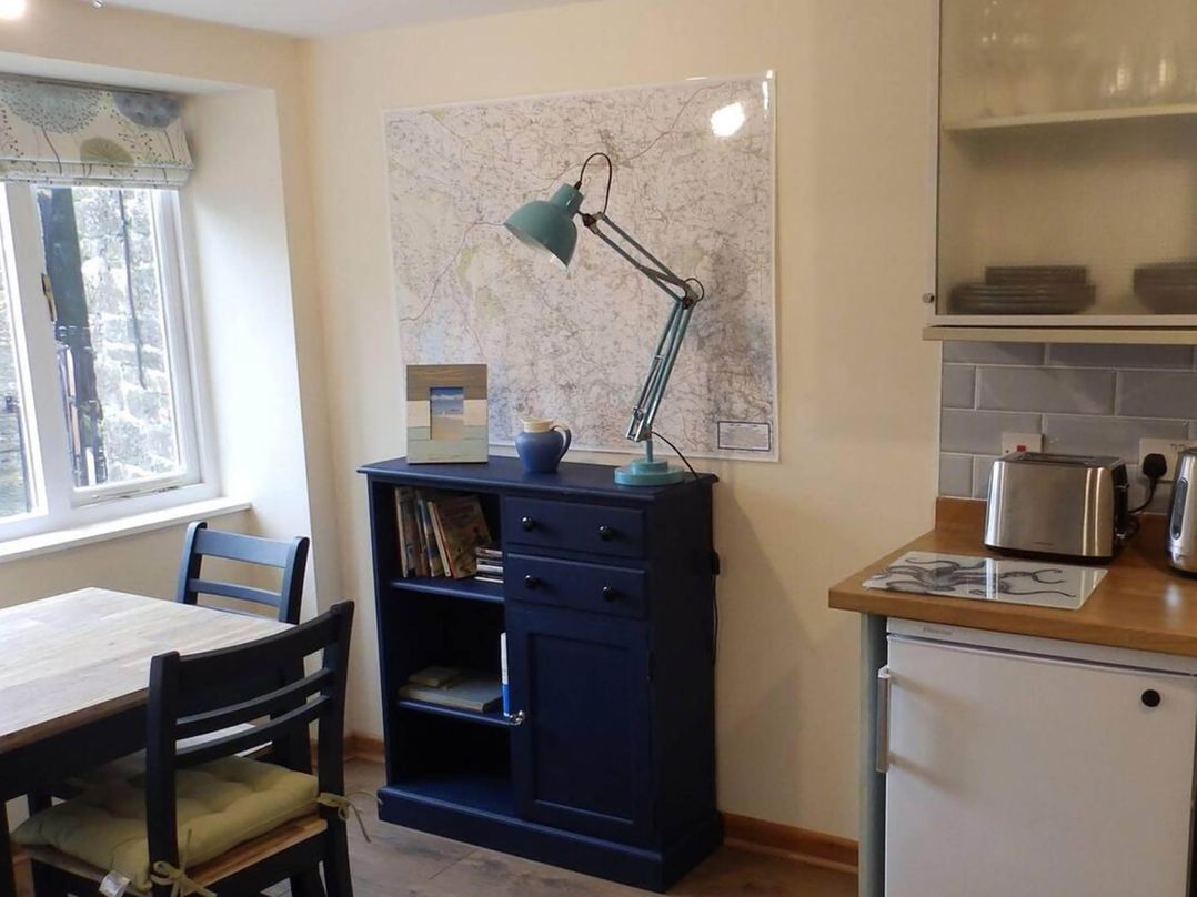 1 Bed Cottage Parking Patio close to coasts