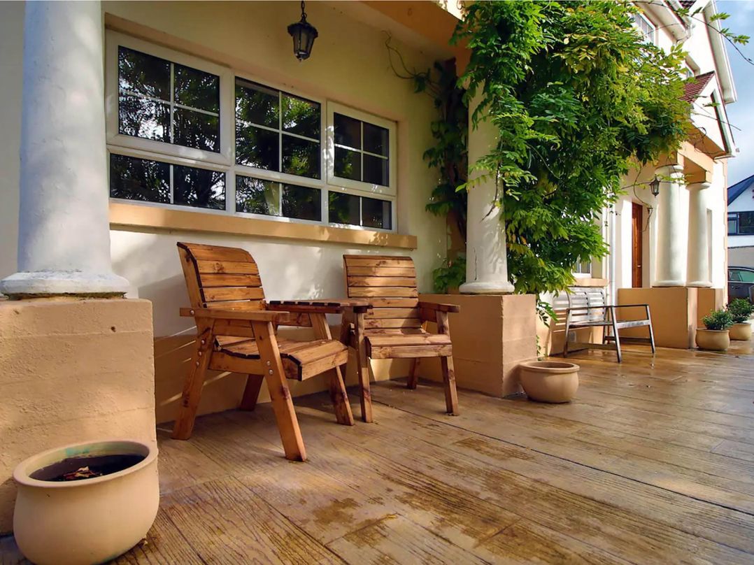 Build your memories hot tub garden sleeps 14