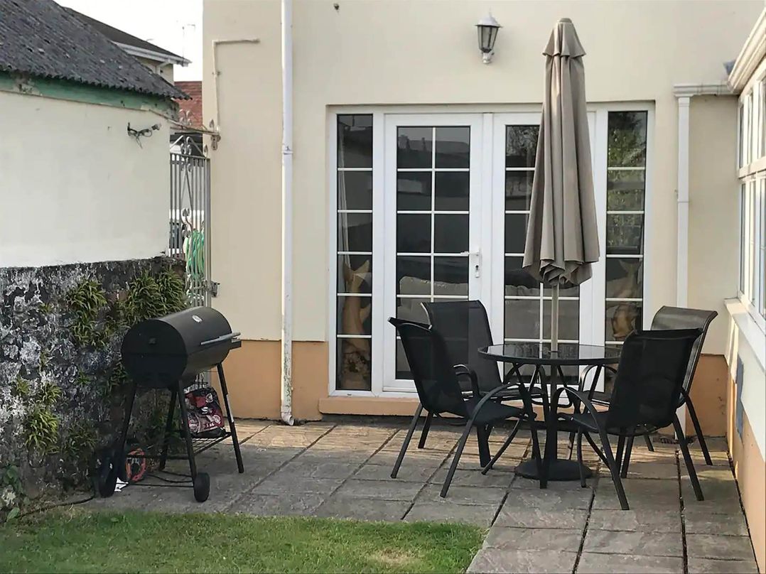 Build your memories hot tub garden sleeps 14