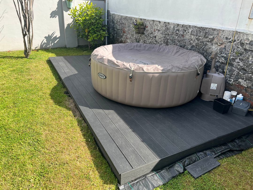 Build your memories hot tub garden sleeps 14